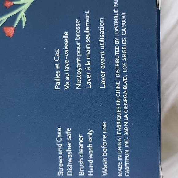 chic & tonic 4 pack of silicone straws, brush cleaner, and case NIP - Picture 8 of 8